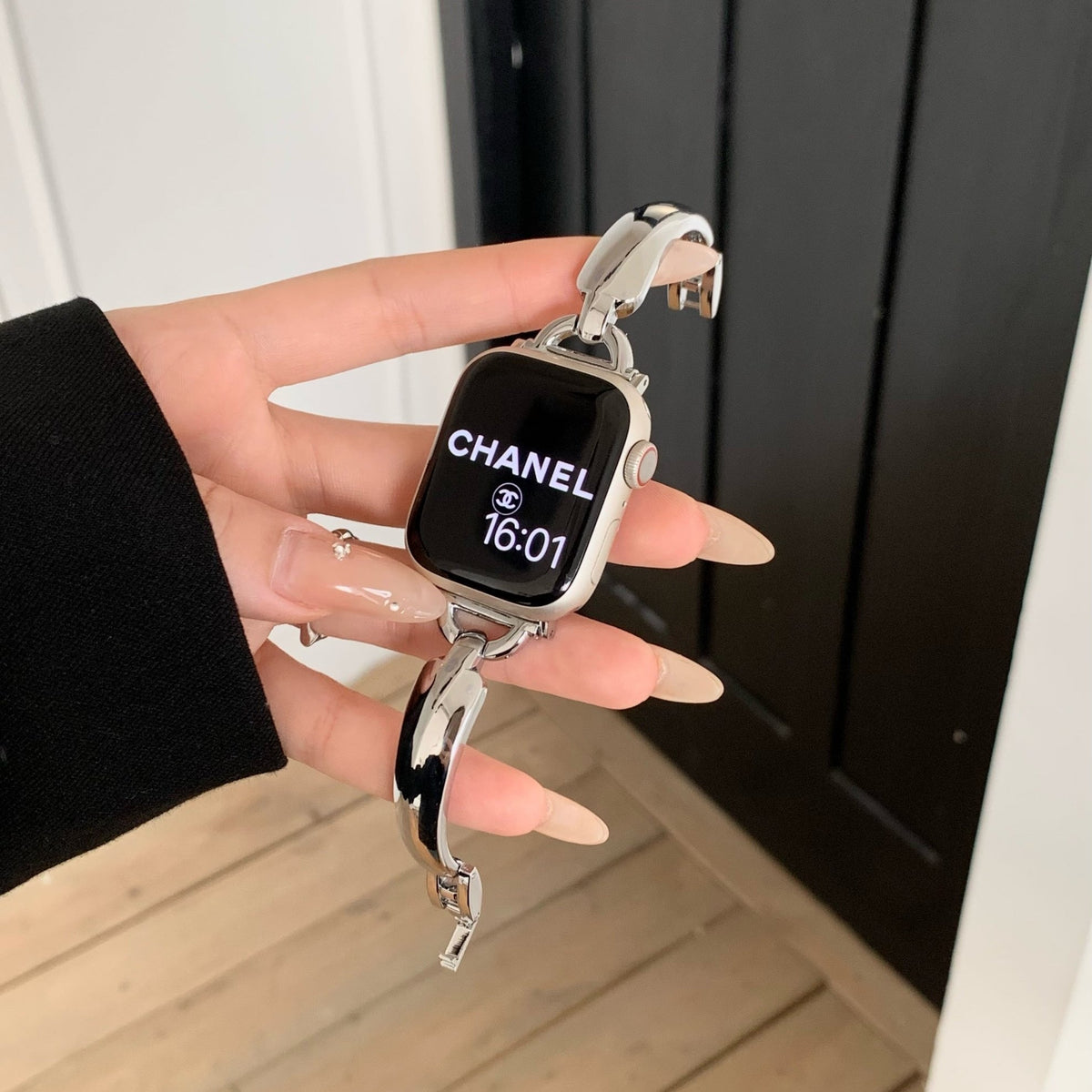 Simple Metal Bracelet Apple Watch Band